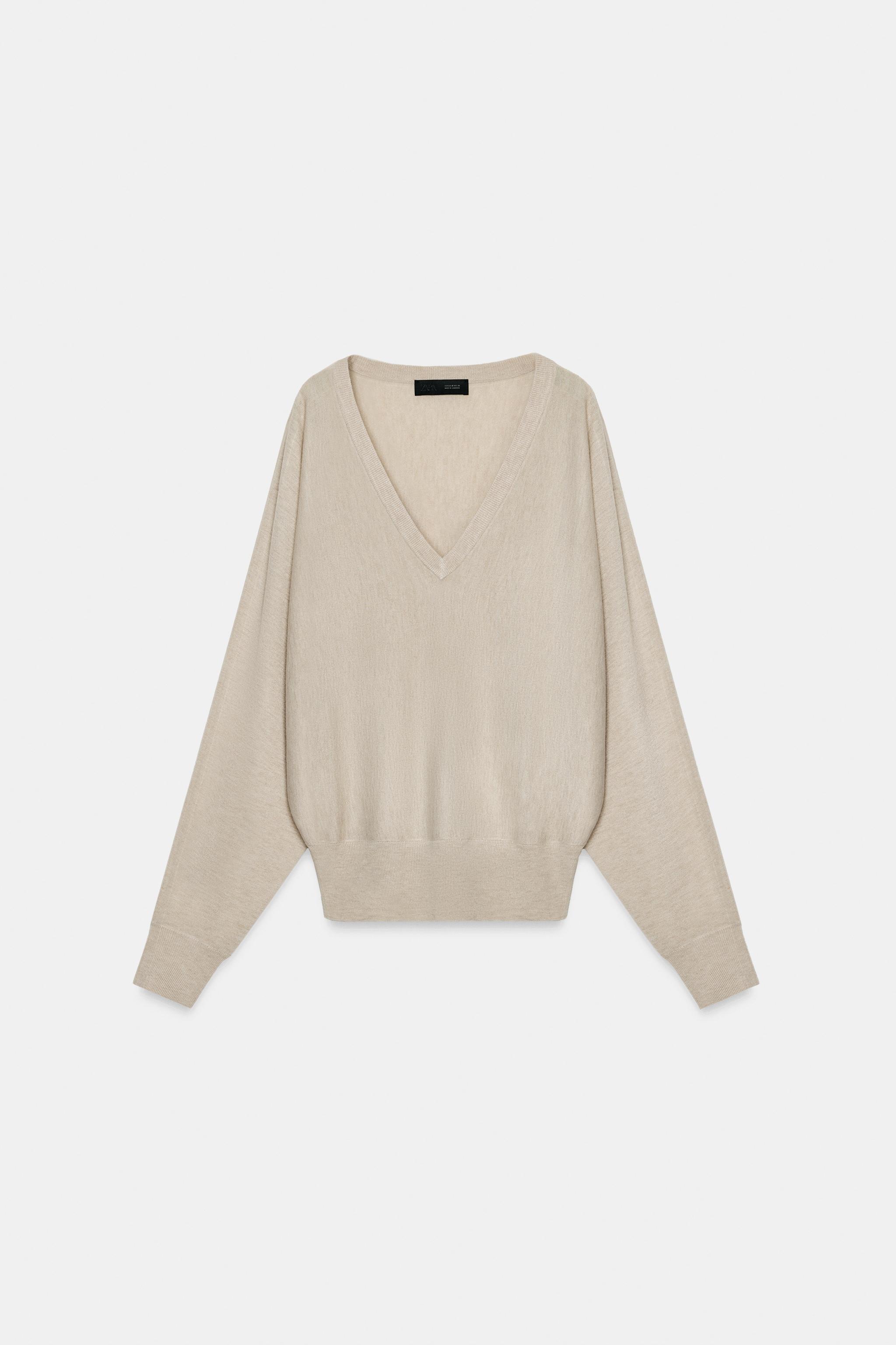 WOOL BLEND V-NECK SWEATER